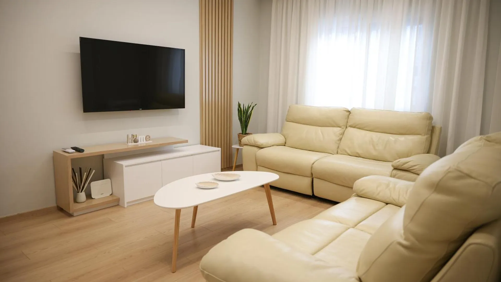 Elegant Apartment Near Wilson Square Tirana